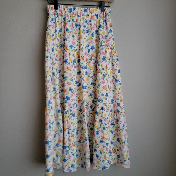 Sezane Tammie Skirt in Pastel Mini Flowers size 34 - Picture 8 of 11